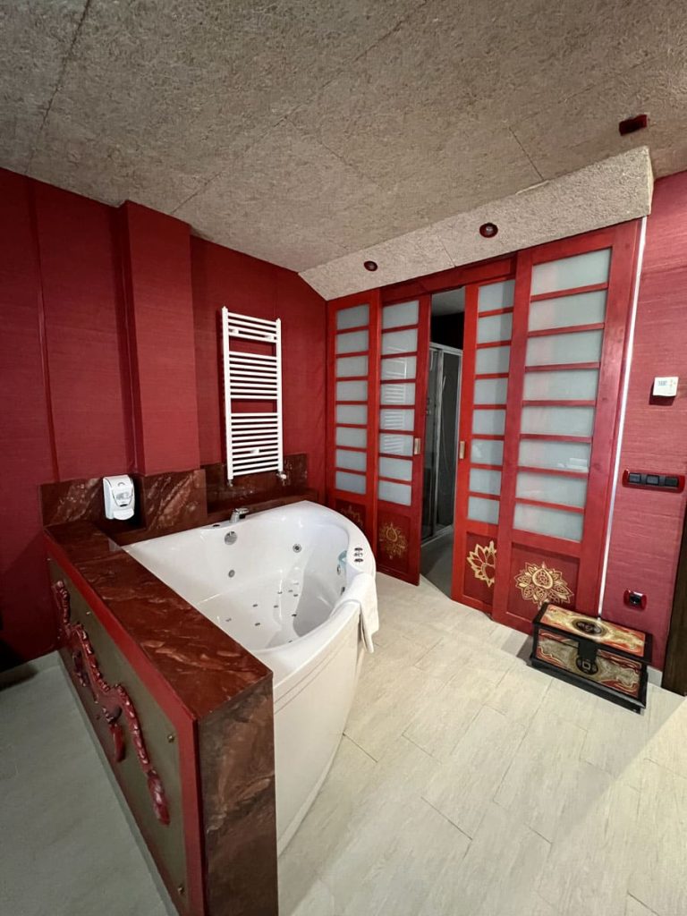 China - Habitación Temática - Posada La Leyenda - Cantabria