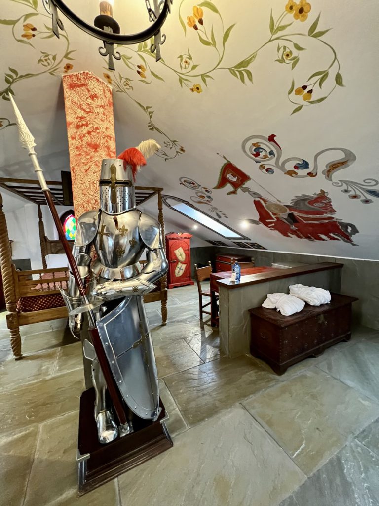 Medieval - Habitación Temática - Posada La Leyenda - Cantabria