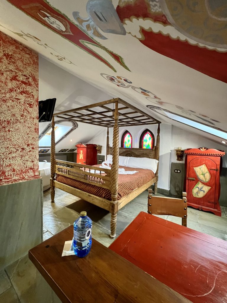 Medieval - Habitación Temática - Posada La Leyenda - Cantabria